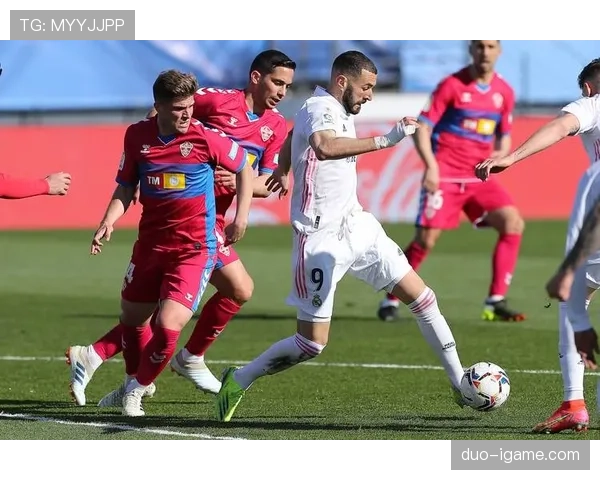 西甲多队防守告急，争冠格局再生变数