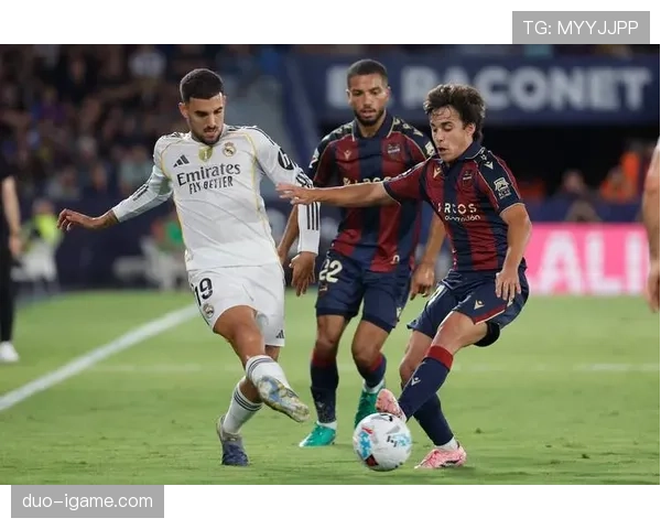 塞维利亚定位球战术成西甲亮点,进攻效率引关注 塞维利亚定位球战术成西甲亮点,进攻效率引关注