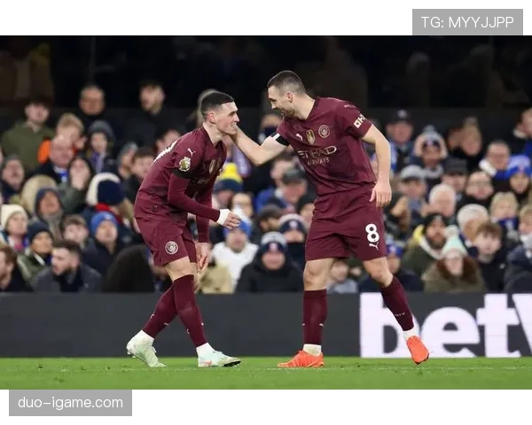 福登与德布劳内：同代进攻核心的战术角色与数据对比