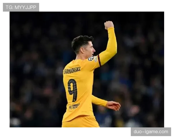 莱万欧冠稳定性:关键比赛表现与数据波动分析 莱万欧冠稳定性:关键比赛表现与数据波动分析